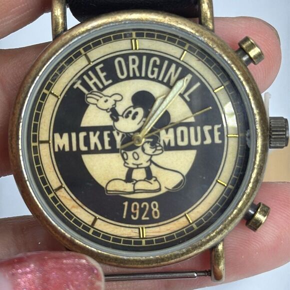 (Z4) Disney MICKEY THE REAL ORIGINAL 90 YEARS Retro wristwatch anniversary 1928 - Picture 10 of 10